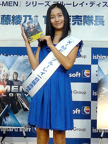 国民的美少女が1日販売隊長に！「X-MEN」シリーズブルーレイ・ディスク発売