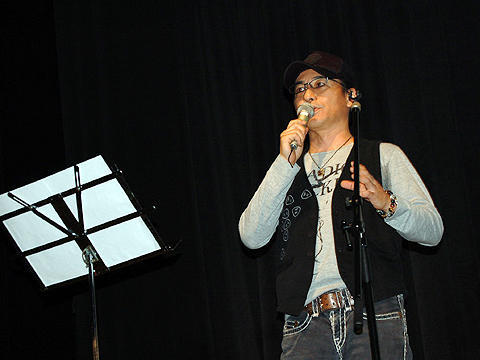 DJ赤坂泰彦が、海賊ラジオ局を描く「パイレーツ・ロック」を熱く語る