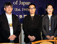 （左より）市山尚三プログラム・ディレクター、 田口トモロヲ、林加奈子ディレクター