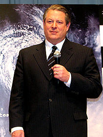 地球温暖化阻止を訴える 元米副大統領アル・ゴア