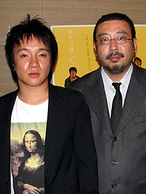 （左から）濱田岳、中村義洋監督