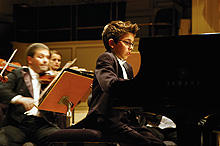 「僕のピアノコンチェルト」主演の天才ピアノ少年が、日本でコンサート開催