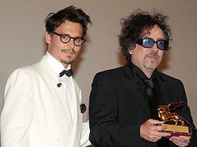 アカデミー賞には縁がない （左から）ジョニー・デップ、ティム・バートン監督