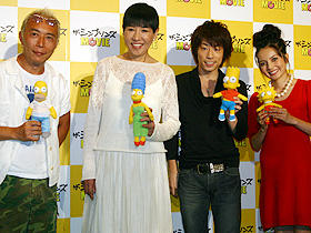 ちょっとすごい“家族”「ザ・シンプソンズ MOVIE」 （左から）所ジョージ、和田アキ子、田村淳、ベッキー