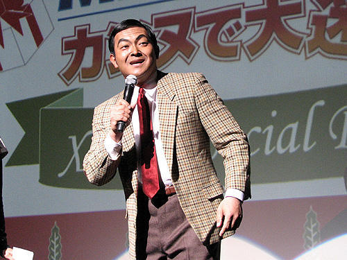 Mr.ビーン、新作のPRで来日。ぐっさんのインチキ通訳にノリノリ！