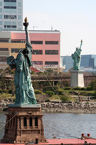 東京湾に“首のない自由の女神像”が出現！「クローバーフィールド」 - 画像6