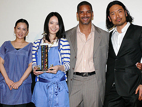 長澤奈央、デビュー10年目に国際映画祭で主演女優賞を戴冠