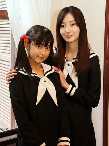 波瑠＆未来穂香「マリア様がみてる」現場で仲むつまじい姉妹姿を披露