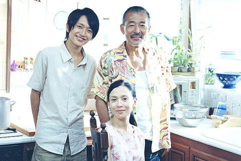 坂井真紀が「孤独と初めて向き合った」主演最新作が今秋公開
