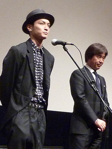 高良健吾、上海万博で主演作「おにいちゃんのハナビ」上映