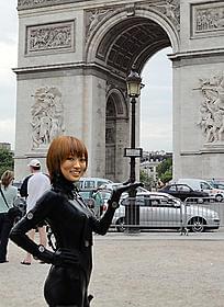 GANTZスーツ姿の夏菜にも仏ファン熱狂「GANTZ」