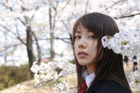 仲里依紗、初の海外映画祭へ プチョンでも「時をかけたい！」