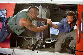 B・Aを震え上がらせた超絶飛行アクションに期待「特攻野郎Aチーム THE MOVIE」