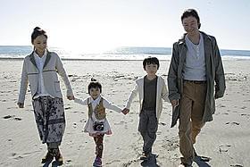 浅野忠信&永作博美の実力派が共演「酔いがさめたら、うちに帰ろう。」