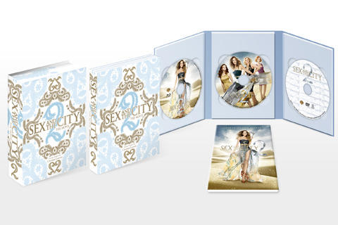 「SATC2」ブルーレイ＆DVDセット、大物デザイナーによる豪華デザインに