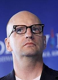 監督業引退を明かしているソダーバーグ「オーシャンズ11」