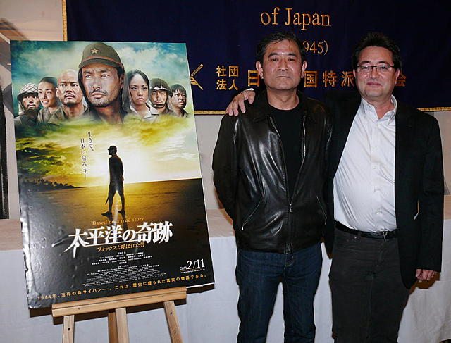 平山秀幸監督（左）とチェリン・グラック監督