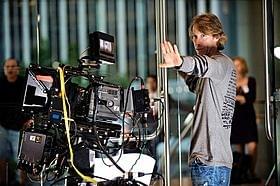 3D映像に加え、今回はストーリーの構築にもこだわったベイ監督「トランスフォーマー ダークサイド・ムーン」