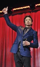 サプライズ登場した ロバート・ダウニー・ジュニア「アベンジャーズ」