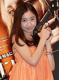 綾乃美花、父親の質問にうんざり?「ハンナ」