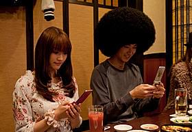 合コンシーンを撮影した松田翔太と原幹恵「アフロ田中」