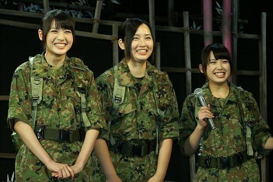 Berryz工房 Ute 戦うアイドル 迷彩服でほふく前進 映画ニュース 映画 Com