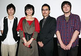公開初日を迎えた「家族X」「家族X」