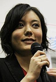 「家族X」のトークショーに出席した鈴木杏「家族X」