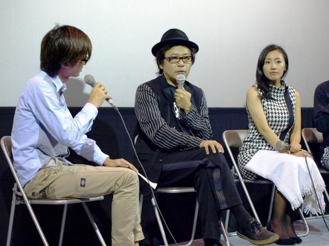 イベントに出席した園子温監督と神楽坂恵