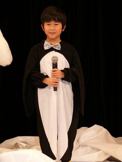 鈴木福「とってもかわいい」 本物のペンギンに笑顔 - 画像5