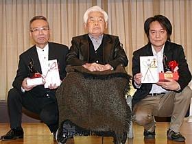 新藤兼人監督ともに喜びをかみしめた近藤明男監督、塙幸成監督「死にゆく妻との旅路」
