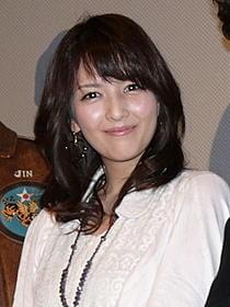 舞台挨拶で満面の笑みを浮かべる吉井怜「寄性獣医・鈴音 GENESIS」