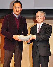 山崎努からの伝言に大テレだった渡辺謙「はやぶさ 遥かなる帰還」