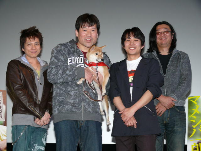 佐藤二朗、“マメシバ一郎”と再会　犬の成長の早さに驚き