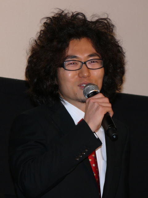 松田翔太、客席の“半笑い”に手応え 「アフロ田中」初日 - 画像4