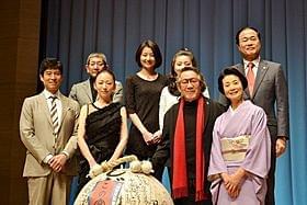 新作を完成させた大林宣彦監督をはじめ、 舞台挨拶に立った松雪泰子、高嶋政宏ら「この空の花 長岡花火物語」