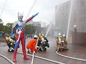 放水の号令を出すウルトラマンゼロ「ウルトラマンサーガ」