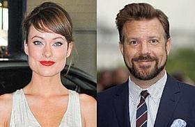 劇中でも恋人役を演じるオリビア・ワイルド、ジェイソン・サダイキス