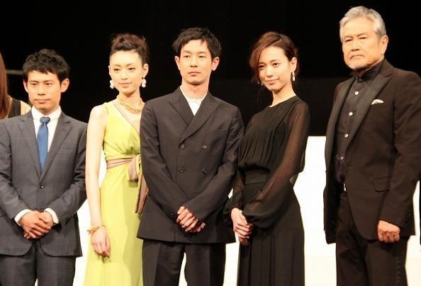 加瀬亮、ドレスアップした戸田恵梨香に「おお！」