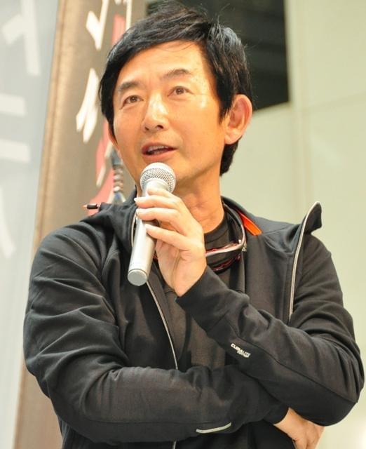 石田純一、出産立ち会いを宣言！予定日は11月7日