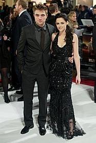 ベストドレッサーに選ばれたロバート・ パティンソンとクリステン・スチュワート