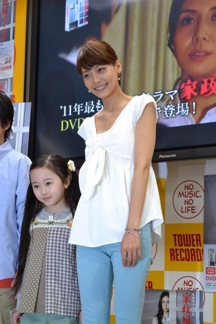 本田望結ちゃん 家政婦のミタ ファミリー再会に大喜び 映画ニュース 映画 Com