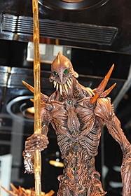 撮影で使われた巨神兵と同デザインのモデル「ヱヴァンゲリヲン新劇場版:Q」
