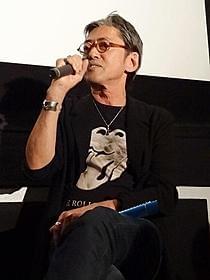 トークショーに出席したロバート・ハリス「アンダーグラウンド(2010)」