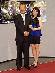 親子を演じた寺尾聰と鈴木杏