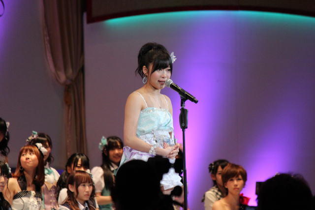 AKB48総選挙 大島優子「この景色がもう一度見たかった」見事センター返り咲き！ 前田敦子も祝福 - 画像19
