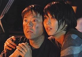 すべてを失った夫婦は結婚詐欺に手を染めていく「夢売るふたり」