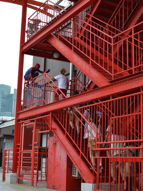 DJ ENZEL☆とスパイダーマンが東京タワーを階段で登頂！ - 画像3