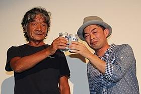 ご機嫌の椎名誠と細川徹監督「ぱいかじ南海作戦」