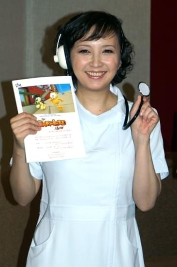 高橋由美子、38歳のナースコス披露「何本でも注射しちゃう！」